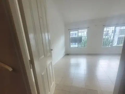 ALQUILER DEPARTAMENTO DOS AMBIENTES, HAEDO.