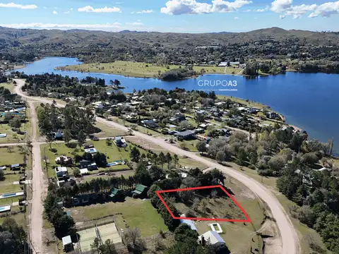 LOTE CON GRAN POTENCIAL COMERCIAL EN POTRERO DE GARAY A METROS DEL LAGO- 861