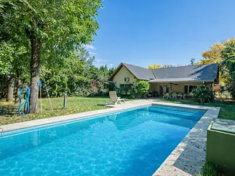 VENTA CASA 4 AMBIENTES LA ARBOLEDA GARIN