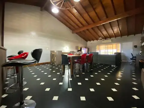 Casa 3 ambientes con 2 baños