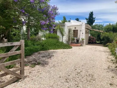 VENTA CASA + DEPTO, PARQUE Y PILETA, CLAROMECO