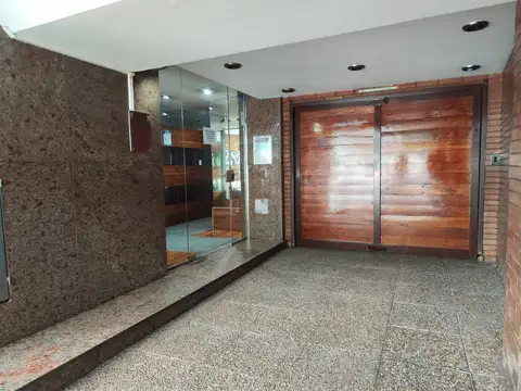 Venta Departamento 3 Amb Frente Avenida Garay 2400