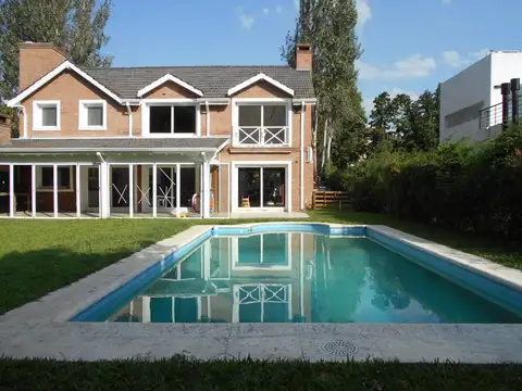 Casa en Venta en La Arboleda - Don Torcuato, USD 385.000