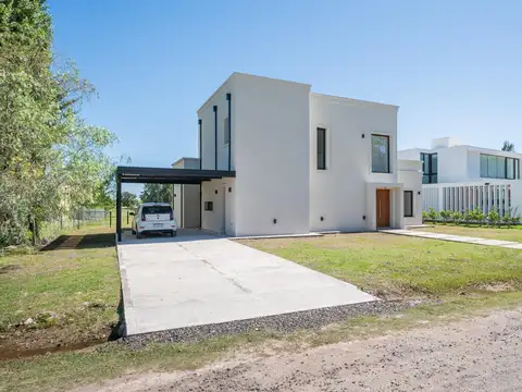 Casa en Venta en Medal Country club, USD 315.000