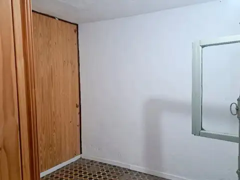OPORTUNIDAD CASA DE FRENTE Y DEPARTAMENTO DE PASILLO ESTEBAN DE LUCA 2754