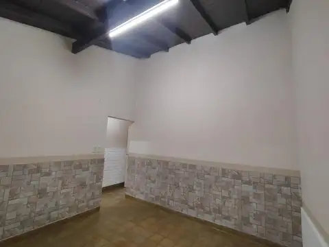 Casa 2 ambientes con 1 baño