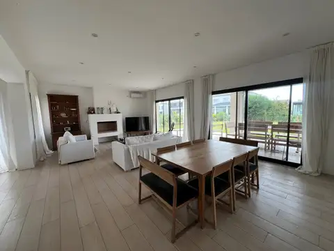 Casa en Venta en Pilara, USD 595.000
