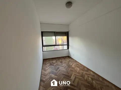 3 de Febrero 500, Piso 9