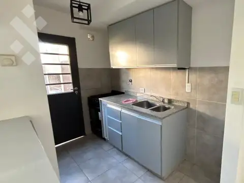 Depto Tipo Casa en Venta con 2 cocheras