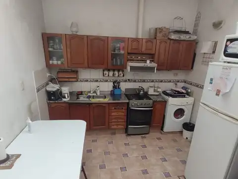 Depto Tipo Casa en Venta en Villa Luzuriaga, USD 68.000