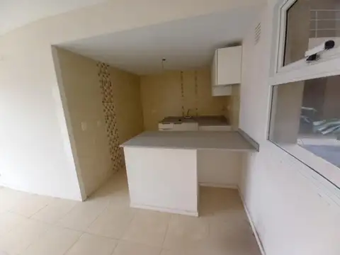 DEPARTAMENTO FRONTAL EN GUAYMALLEN