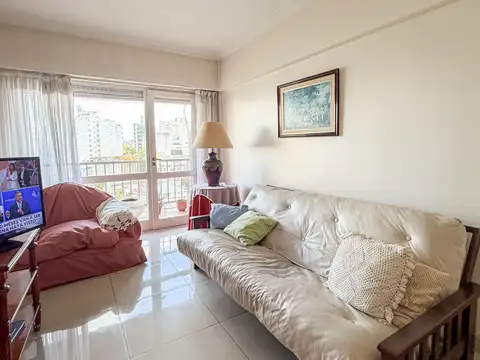 3 AMBIENTES CON DEPENDENCIA Y COCHERA. LOS GALLEGOS.