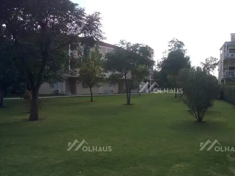 Departamento en Alquiler con 1 cocheras