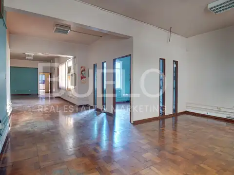 Oficina en venta ubicado en Monserrat
