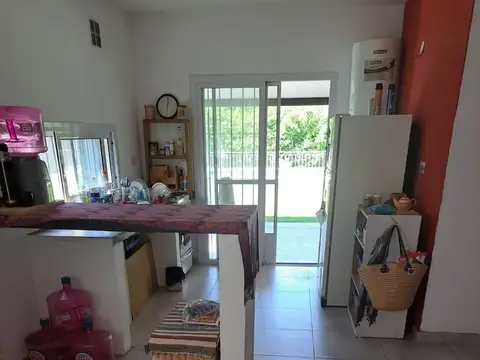 Casa 3 ambientes con 2 baños
