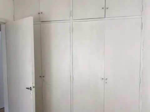 ALQUILER. Departamento de 3 ambientes ubicado en Monserrat