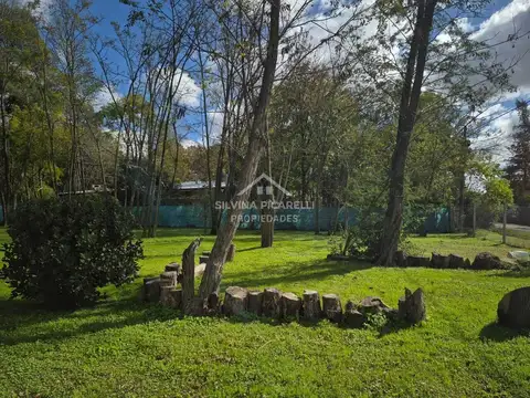 VENTA CABAÑA DE TRONCO CON PILETA BARRIO JURALO Calle OMBU 100