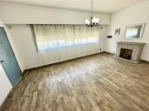 Casa en Venta en Castelar Sur, USD 160.000
