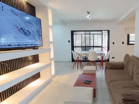 Casa 3 Dor con local a la calle OPORTUNIDAD