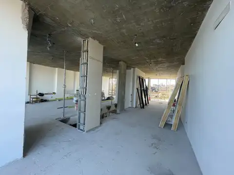 Oficina en Alquiler al Noreste