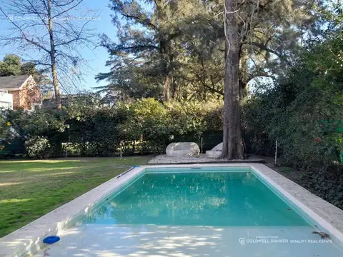 Casa 5 ambientes con 3 baños