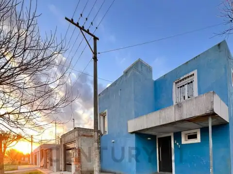 CASA DE DOS PLANTAS EN VENTA | 120 m² CUBIERTOS SOBRE TERRENO DE 250 m² | LAS PERDICES, CÓRDOBA