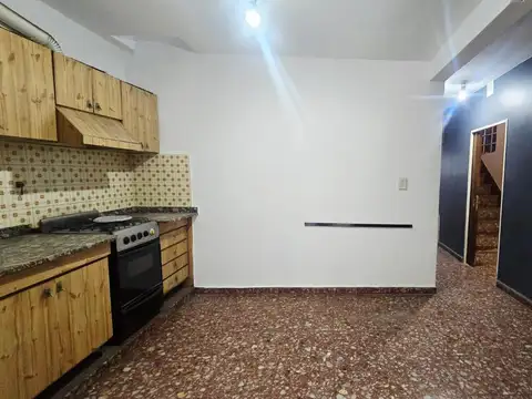 DEPARTAMENTO EN ALQUILER 3 AMBIENTES CON BALCON