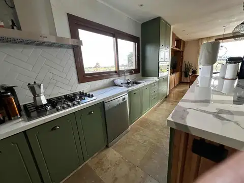 Casa en Venta en El Canton, USD 630.000