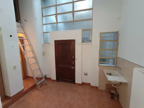 Depto Tipo Casa en Venta de 3 ambientes