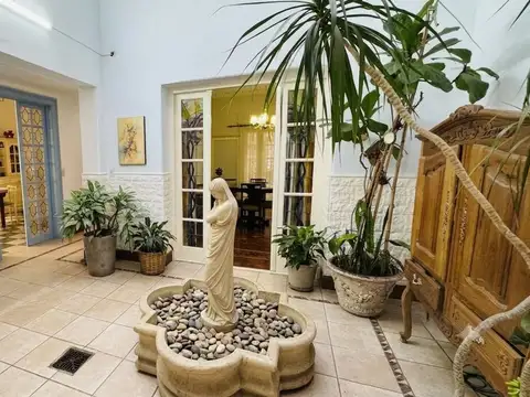 Depto Tipo Casa en Alquiler con 1 cocheras