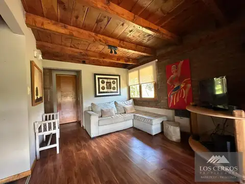 Casa en Alquiler con 1 cochera