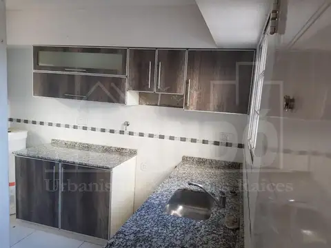 DUPLEX EN VENTA CON COCHERA Y PATIO A ESTRENAR