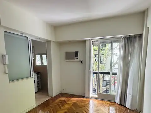 Palermo Nuevo, Oro al 2700,1 Amb frente 30 m2, Bcón Fcés,coc indep, Bño c/ bañera.