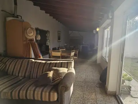 Casa en venta Ituzaingó norte.