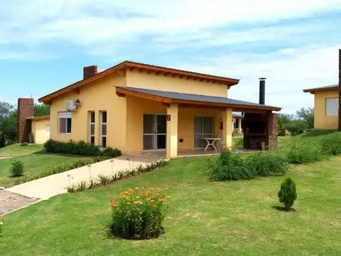 Edificio Comercial en venta - 13 Dormitorios 7 Baños - 14.300Mts2 - Córdoba