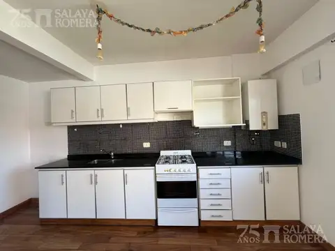Departamento en Alquiler en Olivos, $ 1.200.000
