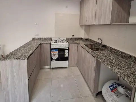 VENTA CASA PH EN ZONA LA PERLA