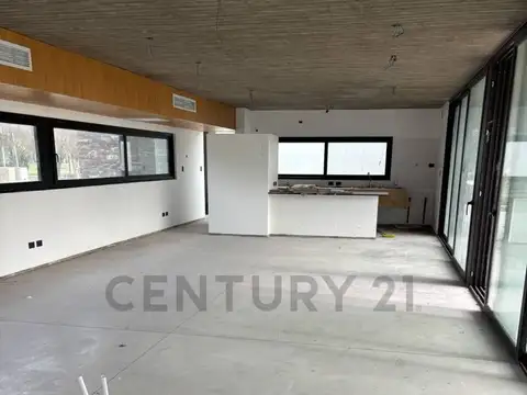 VENDEMOS CASA A TERMINAR EN CAMPOS DE ROCA II