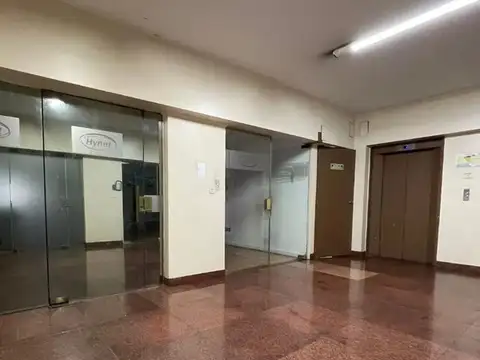 Oficina Comercial 200m2 Contrfrente Super Luminoso , Impecab