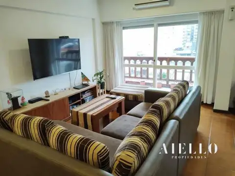 Departamento 4 Amb con dependencia y Cochera