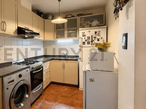 Departamento 4 ambientes con 2 baños
