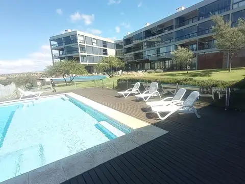 VENTA DEPARTAMENTO DE 2 DORM PUERTO DEL AGUILA