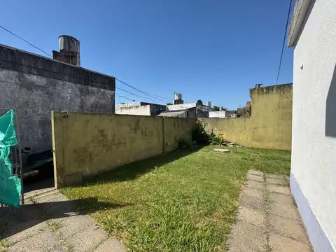 CASA - 3 AMBIENTES  - MERLO SUR