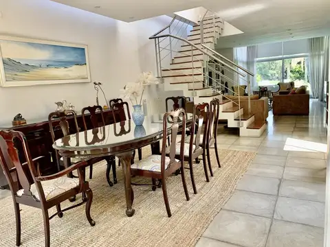 Casa en Alquiler Temporal de 4 dormitorios