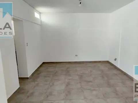Local en Alquiler en Capitán Bermudez, $ 500.000