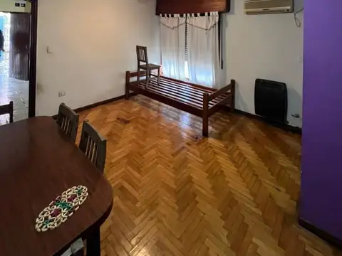 Casa en alquiler en José León Suarez!