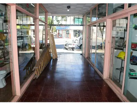 Local en Venta 55 años