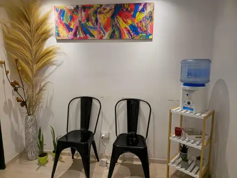 Oficina en Venta con 2 cocheras