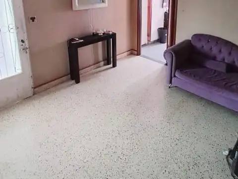 Casa en Venta - 3 Dormitorios 1 Baño - 420mts - Ensenada