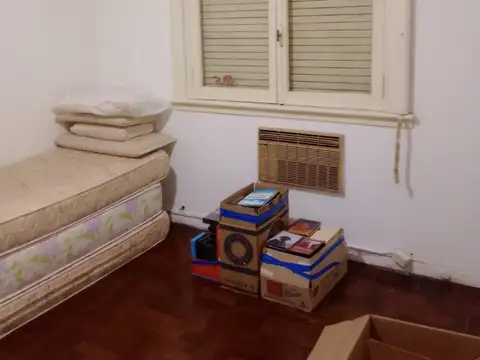 Avenida Martín García 500, Piso 1